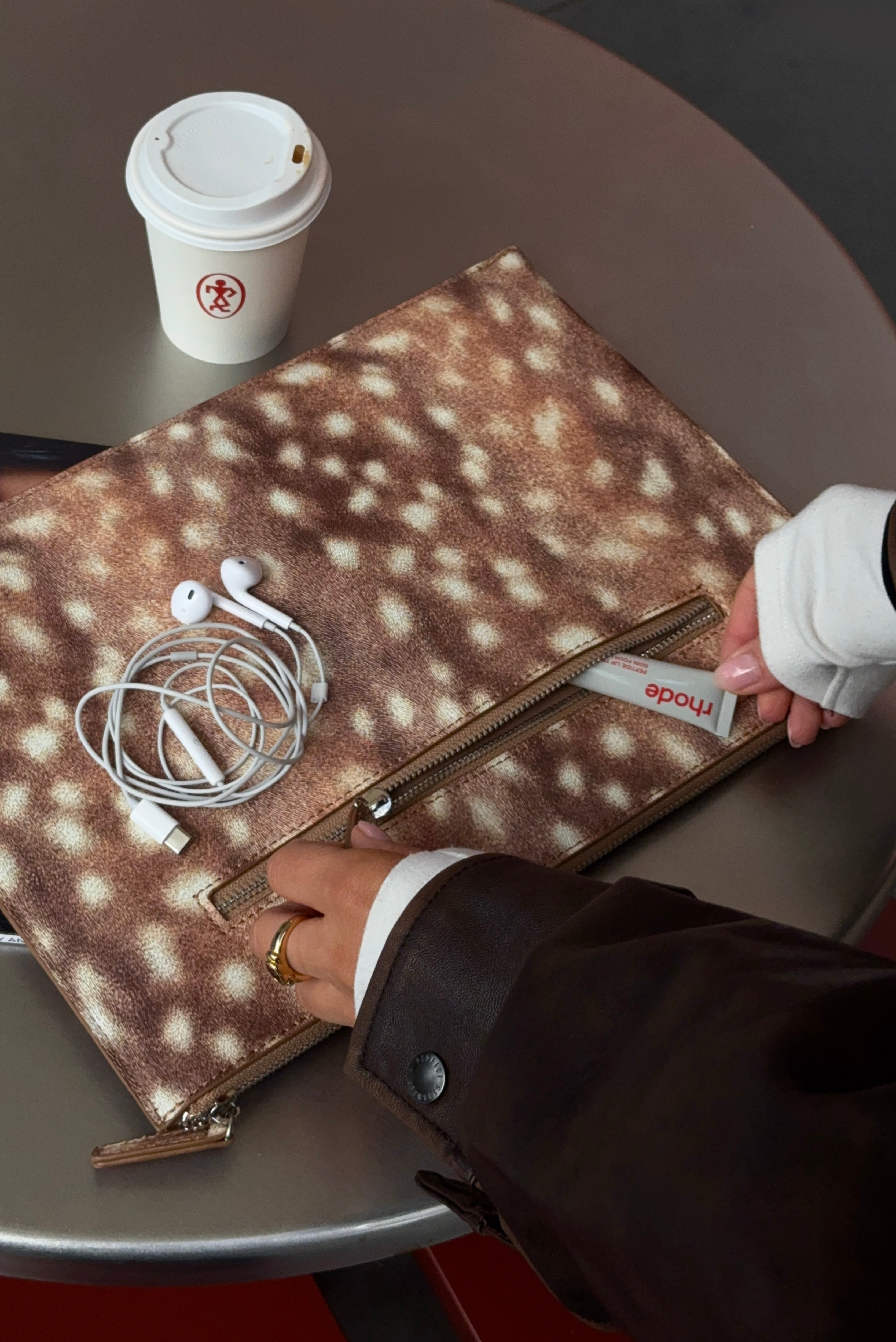 The Zoe Laptop Sleeve - Deer